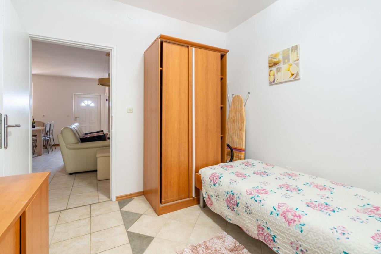 Ferienwohnung Lola 2 Rovinj Exterior foto